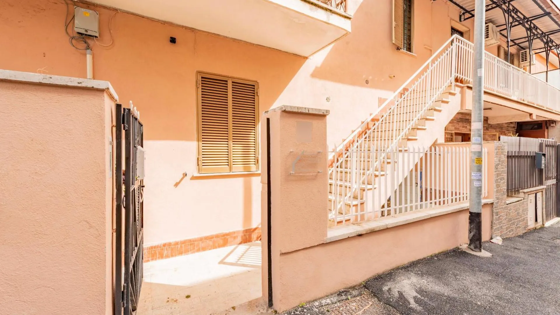 Casa Roma - Vale'S Little House Apartment Italy