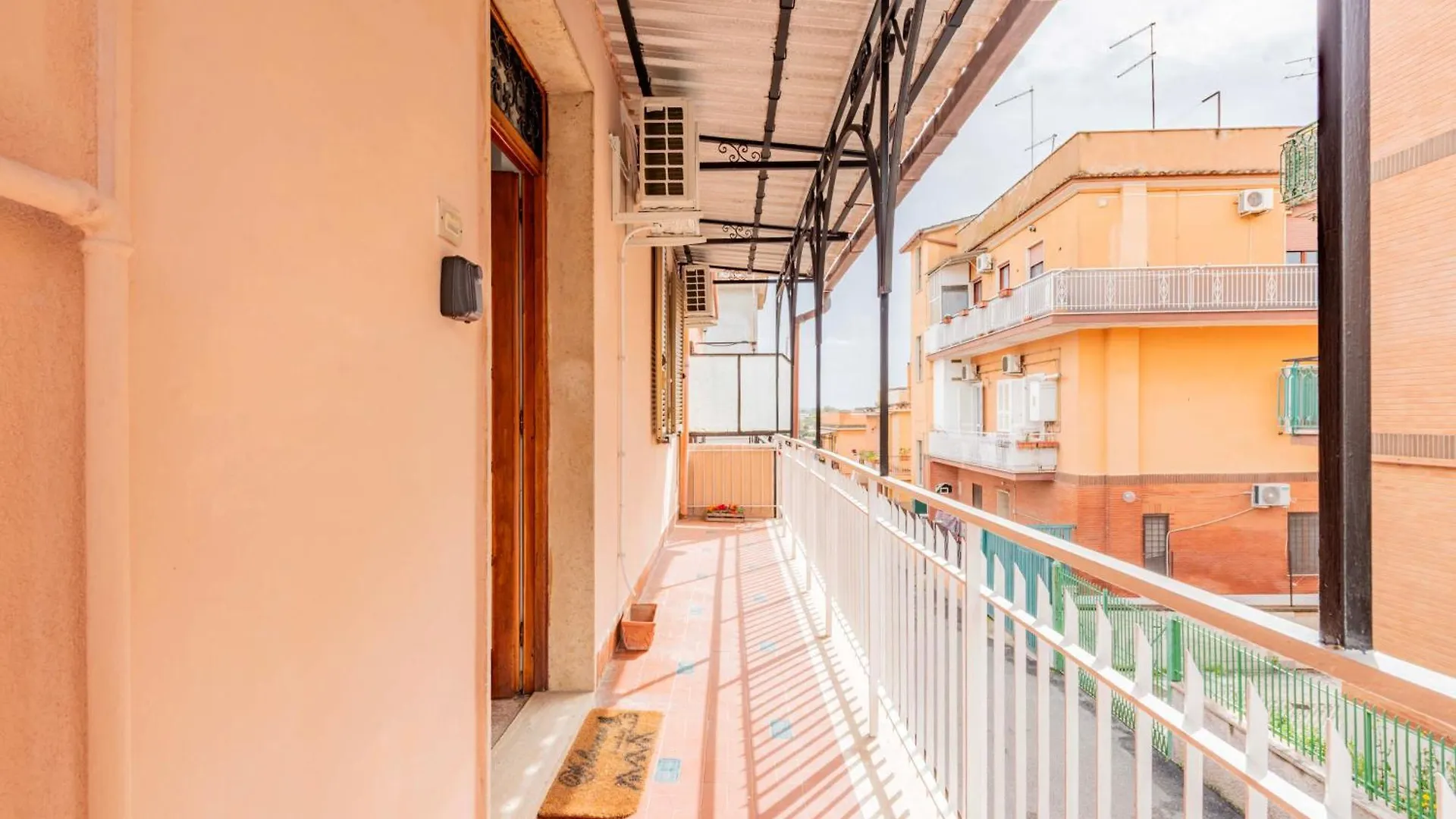 Casa Roma - Vale'S Little House Apartment Italy